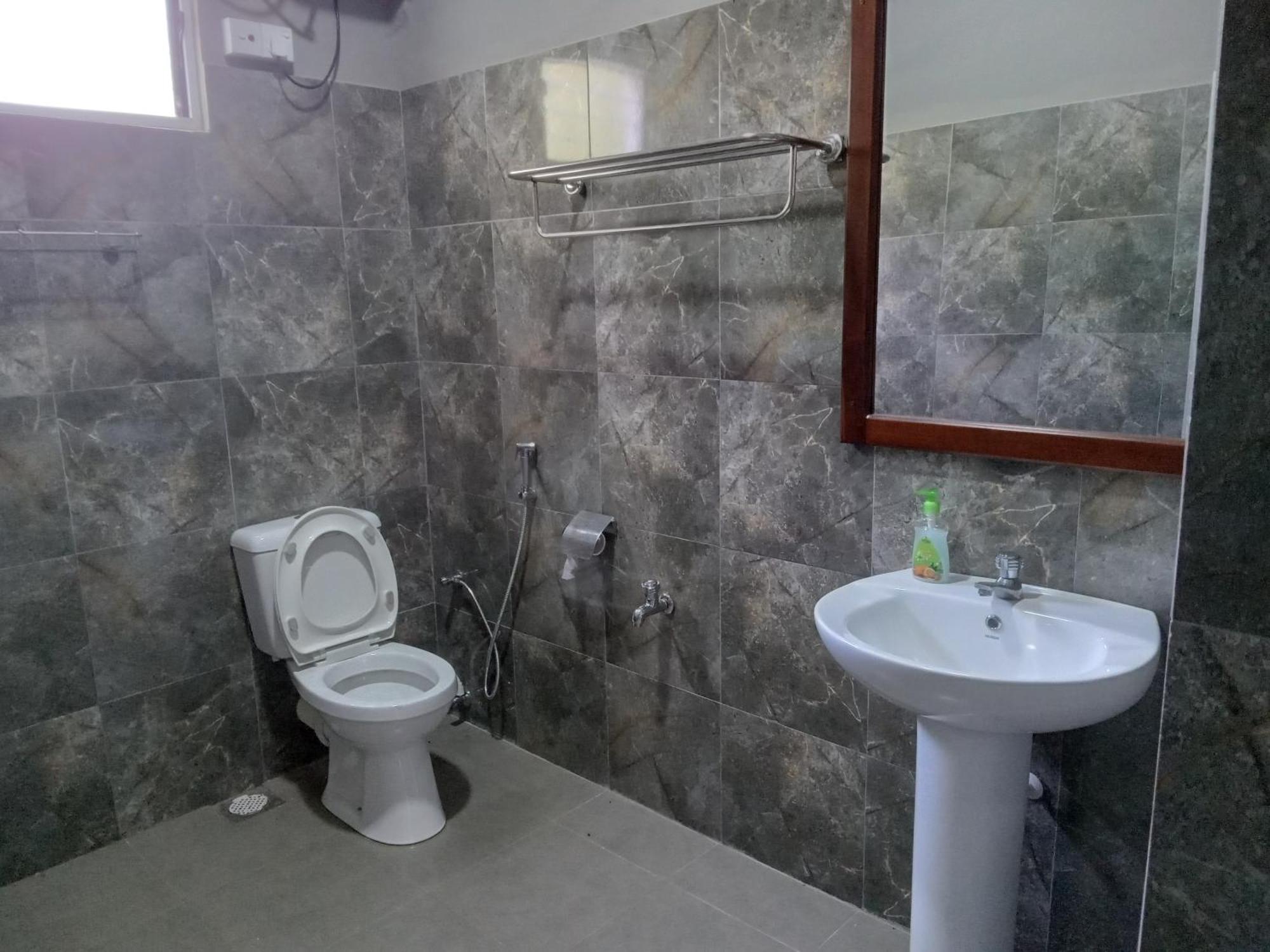 White Rose Safari Home Stay Udawalawe Luaran gambar