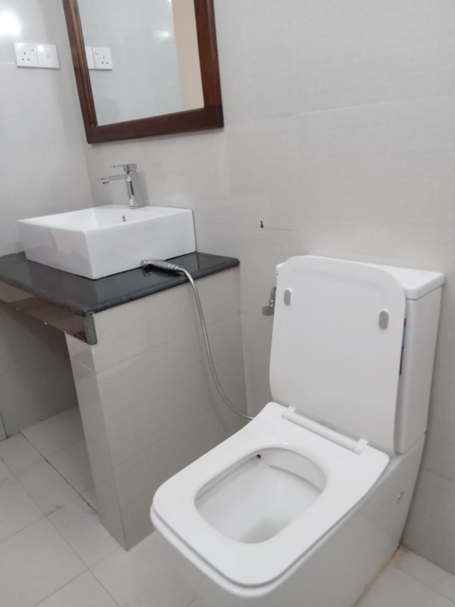 White Rose Safari Home Stay Udawalawe Luaran gambar